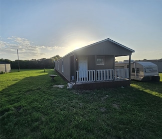 145 Firefly Dr, Springtown, TX 76082