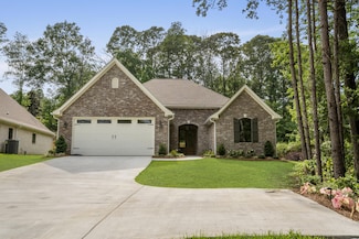 33 Courtland Dr, Hattiesburg, MS 39402