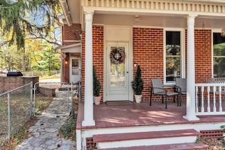 2444 Sandpoint Rd, Fort Wayne, IN 46809