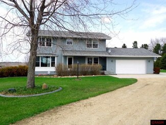 19284 19284 626th Ave, Janesville, MN 56048