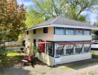 13202 Park Rd, Waterport, NY 14571