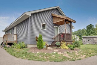 337 Bailey St, Boyne City, MI 49712