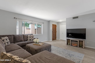4918 N 74th St, Scottsdale, AZ 85251