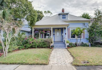411 Magnolia St, New Smyrna Beach, FL 32168