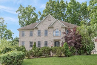 15 Millers Brook Dr, Cumberland, RI 02864