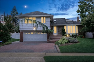 21 Hillvale Rd, Syosset, NY 11791