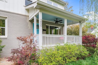 200 Lincoln Ct, Raleigh, NC 27610