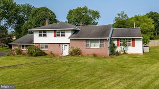 937 General Nash Dr, Lansdale, PA 19446