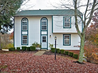 130 Carriage Dr, Plum, PA 15239