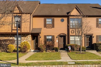 24 Barclay Ct, Lawrence Township, NJ 08648