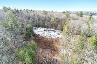 115 Crooked Ledge Rd, Southampton, MA 01073