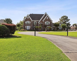 2700 Spurlock Rd, Nederland, TX 77627