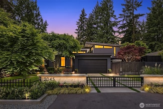2045 102nd Ave SE, Bellevue, WA 98004