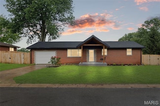 713 Fairway St, Bethalto, IL 62010