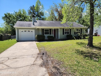 103 Hampton Ct, Jacksonville, NC 28546