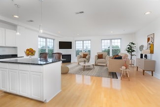1306 Columbia Rd Unit 5A, Boston, MA 02127
