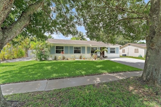 1008 Mohawk St, Jupiter, FL 33458