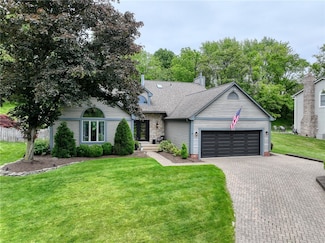 272 Lynn Ann Dr, New Kensington, PA 15068