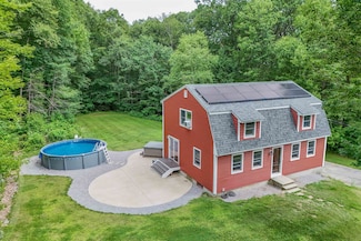 28 Birchwood Dr, Weare, NH 03281