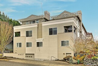 632 Bell St Unit 301, Edmonds, WA 98020