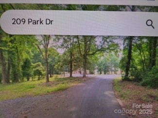 209 Park Dr, Kings Mountain, NC 28086