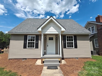 406 4th St, Spencer, NC 28159