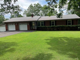 203 Meadow Dr, Red Bay, AL 35582