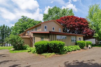1214 Hartt Rd, Erie, PA 16505