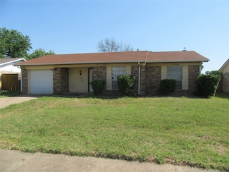 510 Hubbard Dr, Garland, TX 75040