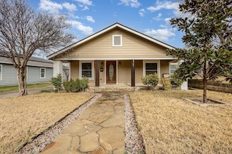 2749 Gladstone Dr, Dallas, TX 75211