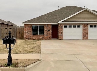 607 W Weymouth Unit A, Siloam Springs, AR 72761