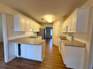 3026 Manchester Dr, Hephzibah, GA 30815