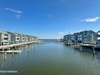 26 Grand Bay Harbor Dr, Waretown, NJ 08758