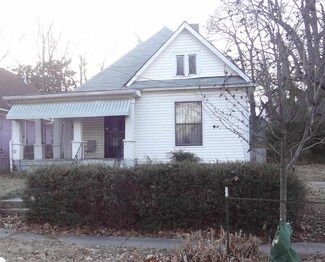 623 Woodlawn St, Memphis, TN 38107
