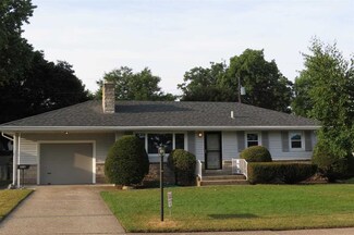 3918 Brentwood Dr, South Bend, IN 46628