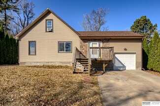 3610 N 57th St, Omaha, NE 68104