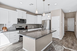 750 N Blackbird Dr, Gilbert, AZ 85234