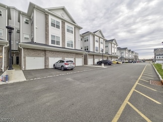 63 Veterans Way, Morris Plains, NJ 07950