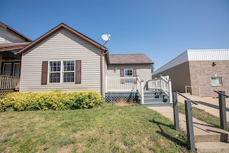 168 E Main St, Benton, WI 53803