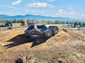 13901 Sky View Ct, McCall, ID 83635