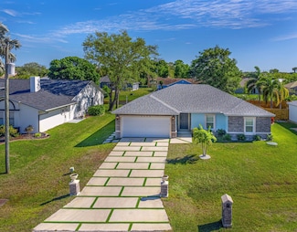 2372 SE Maslan Ave, Port Saint Lucie, FL 34952
