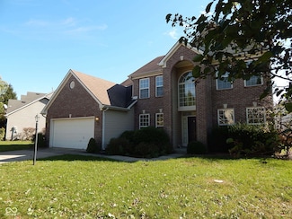 12631 Geist Cove Dr, Indianapolis, IN 46236