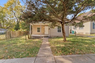 1523 N Irving Ave, Springfield, MO 65803