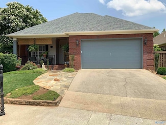 128 Canterbury Dr, Madison, AL 35758