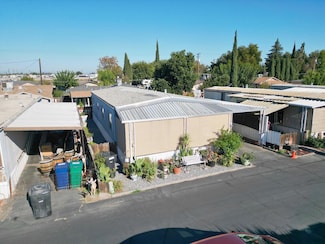 15761 Woods St Unit 11, Delhi, CA 95315