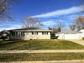 N88W17868 Christman Rd, Menomonee Falls, WI 53051