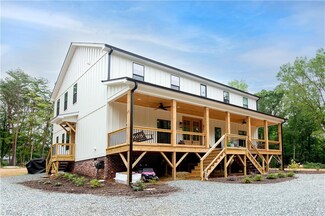 989 Bald Hill Loop, Madison, NC 27025