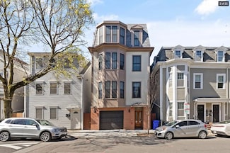 447 W 4th St Unit 2, Boston, MA 02127