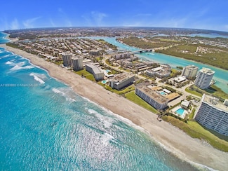 350 Beach Rd Unit 204, Jupiter Inlet, FL 33469
