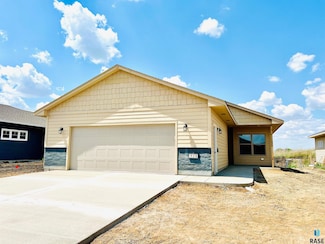 521 S Big Stone Ave, Sioux Falls, SD 57106